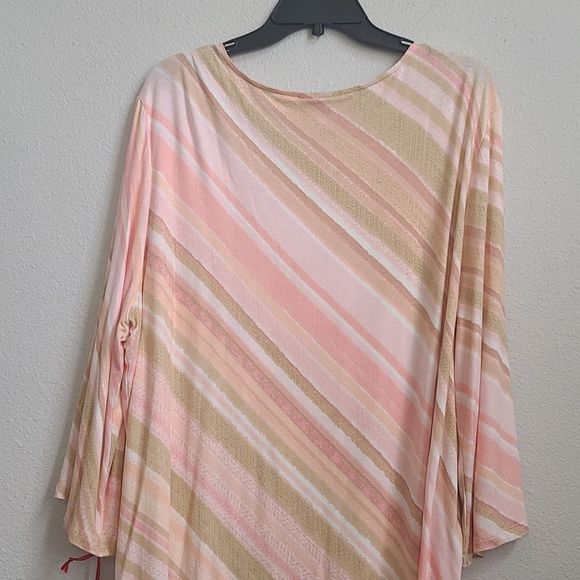 PLUS SIZE RUBY RD WOMAN'S TOP - Picture 6 of 9